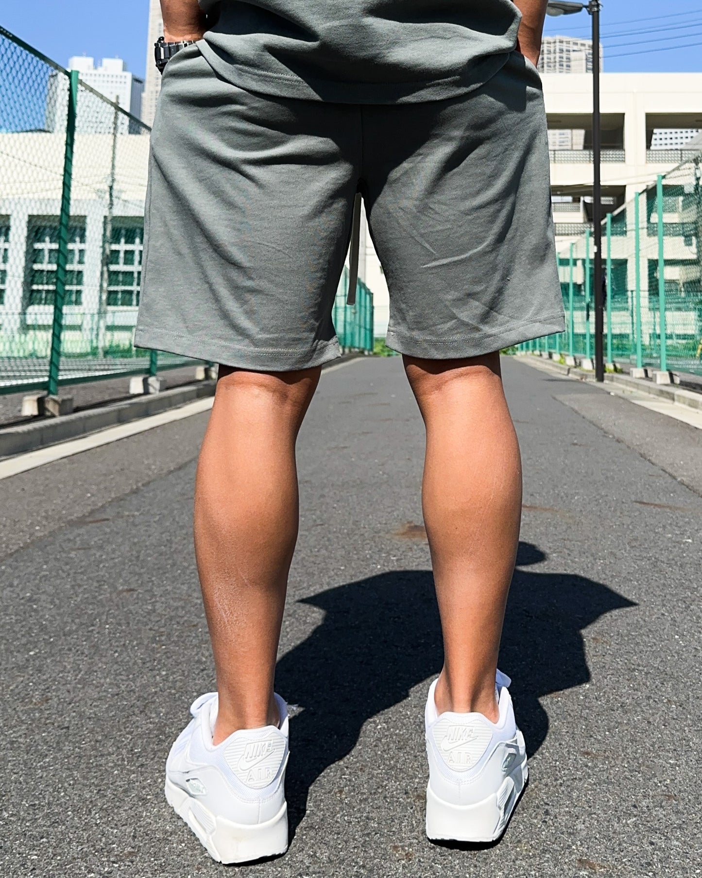 Basic One Point Magnum Weight Easy Shorts