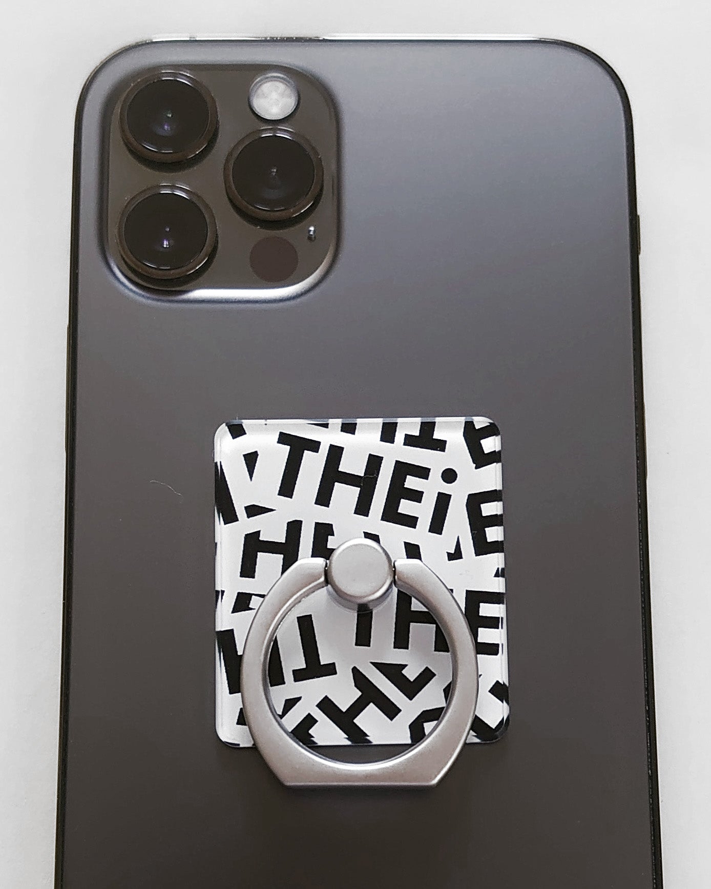Mix Box Smartphone Ring - White