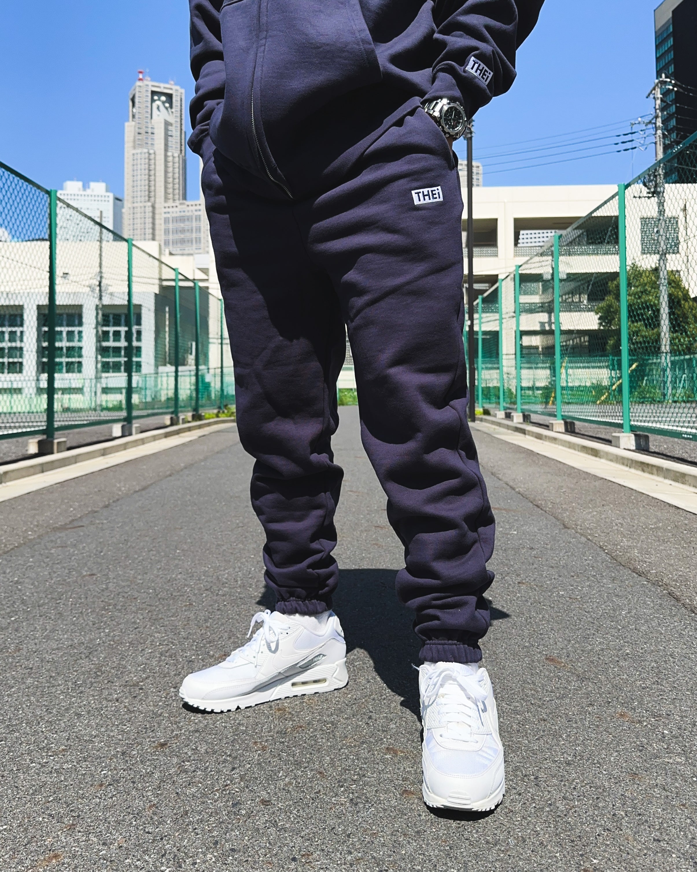 Box One Point HW Sweat Pants - Navy