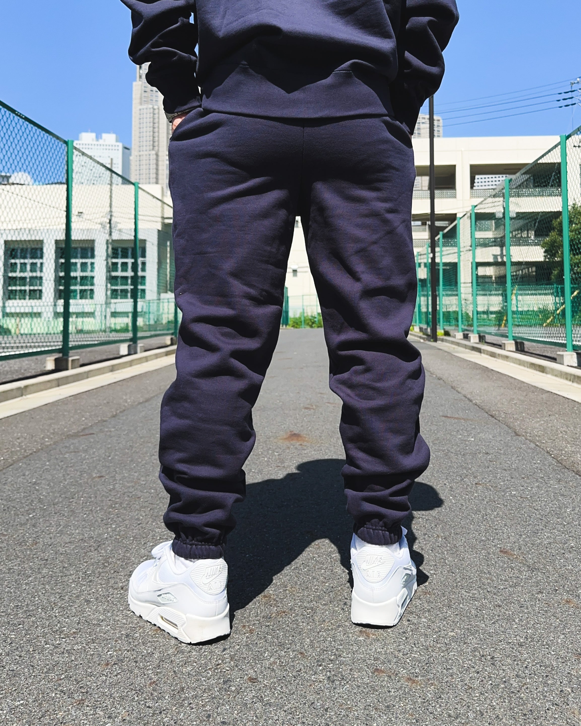 Box One Point HW Sweat Pants - Navy