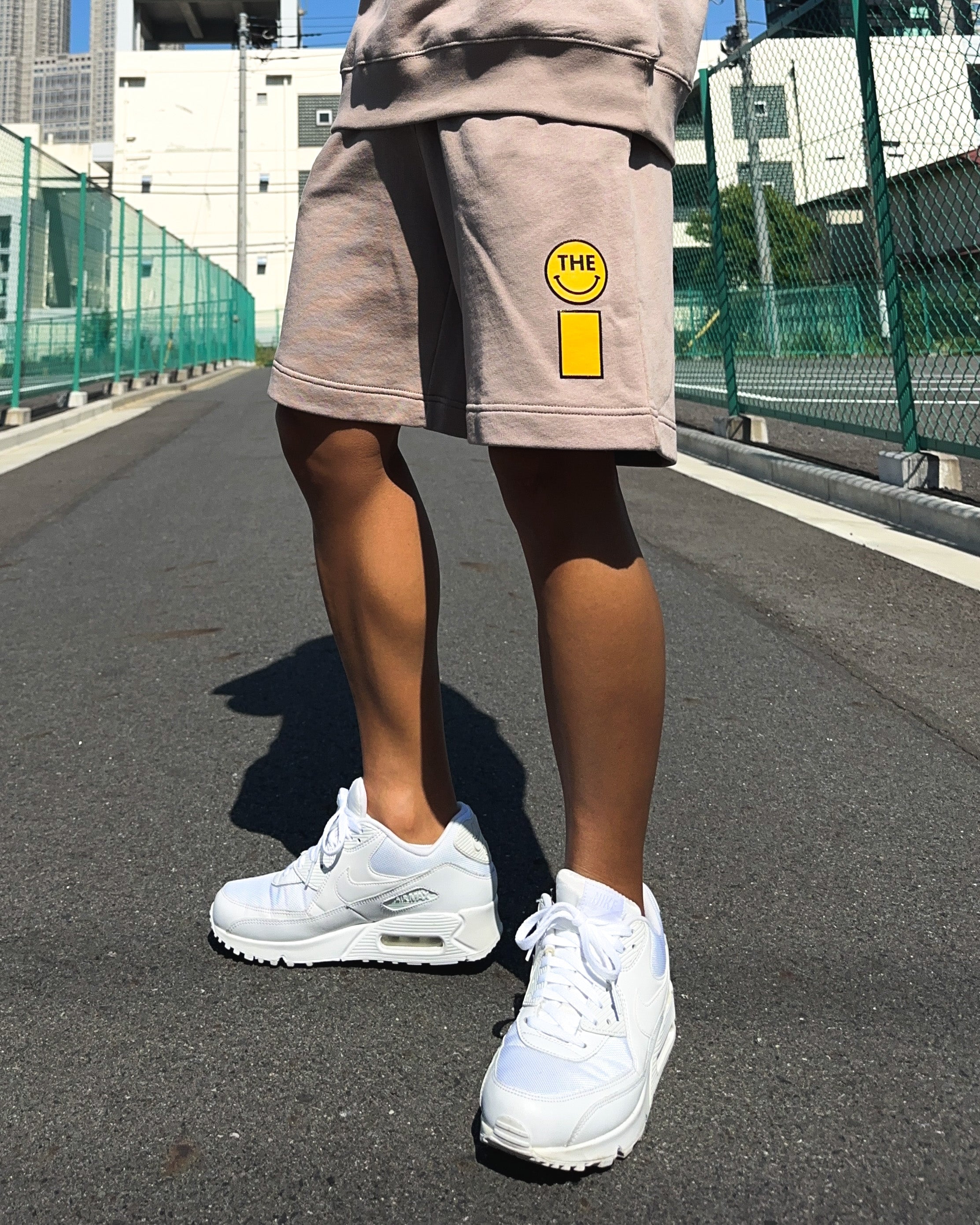Smiley Relax Sweat Shorts - Smokey Beige