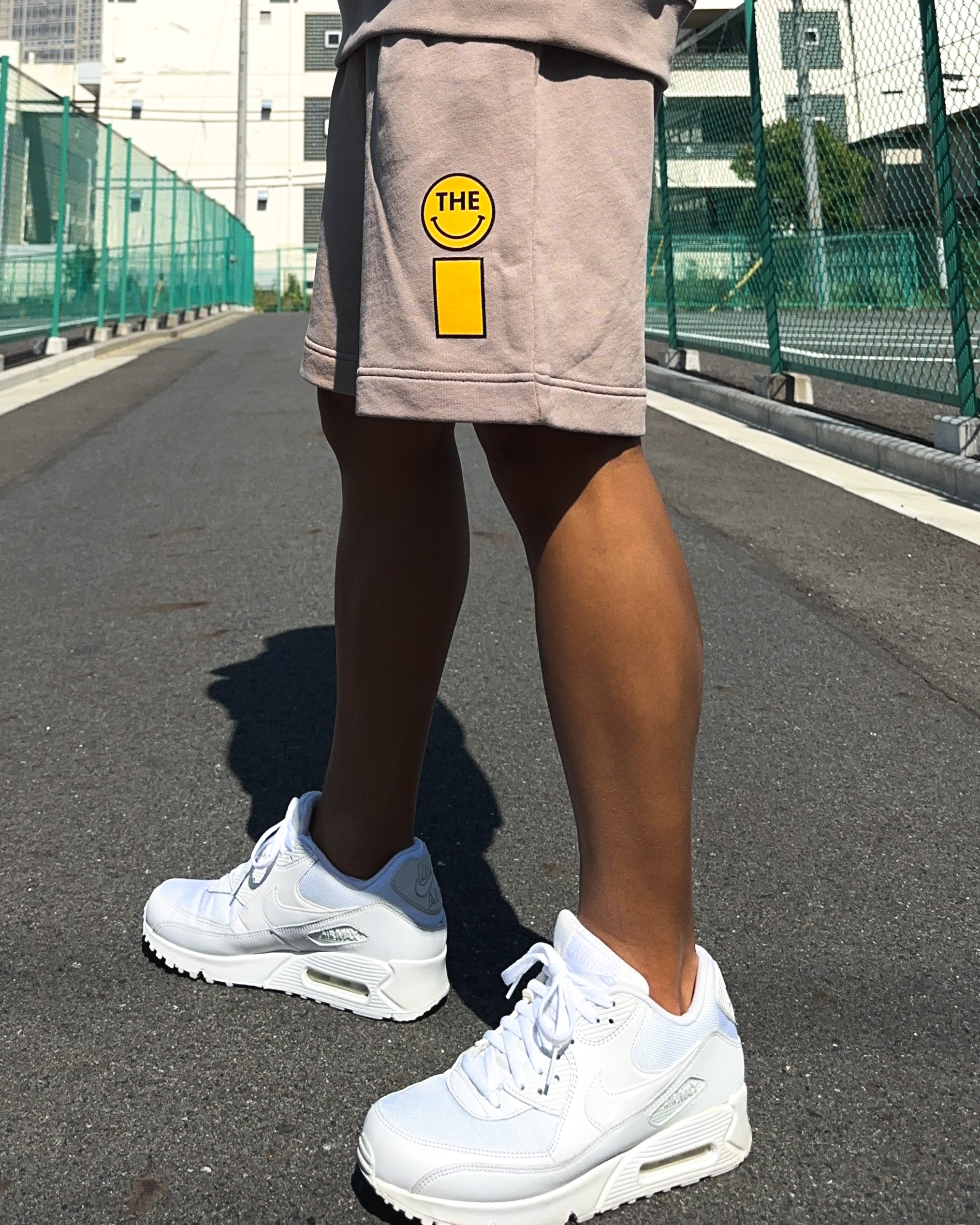 Smiley Relax Sweat Shorts - Smokey Beige