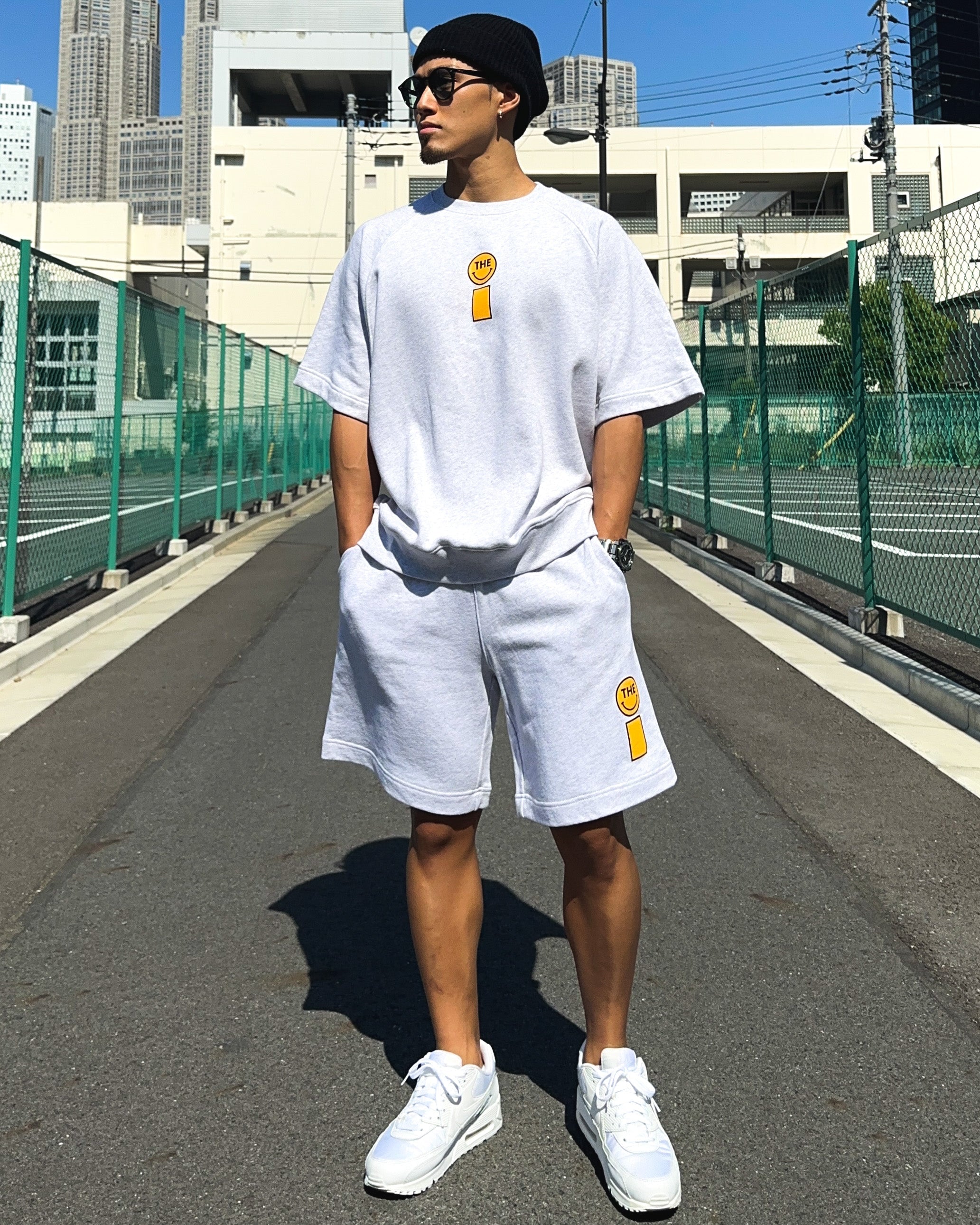 Smiley Relax Sweat Tee & Shorts Setup - Gray