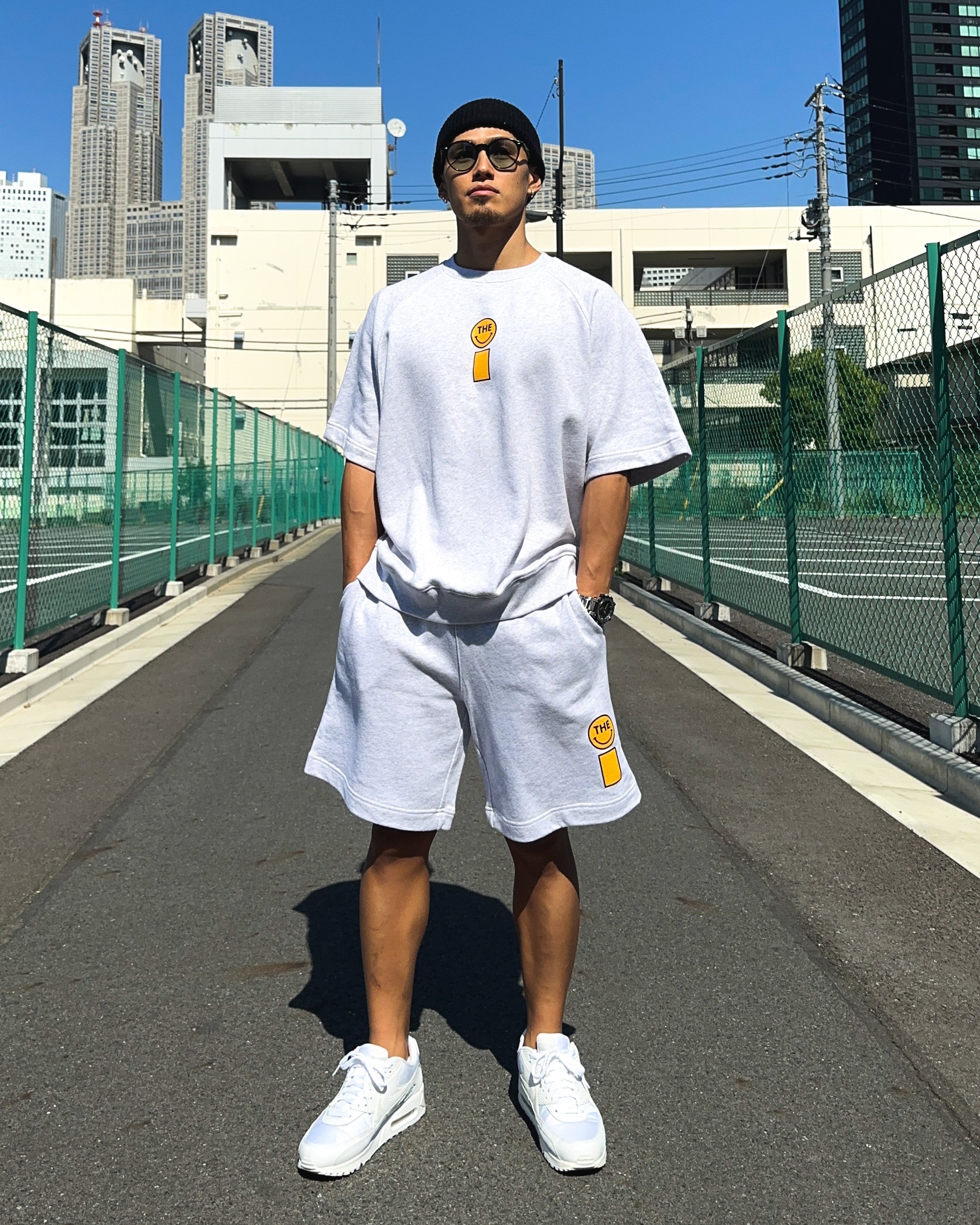 Smiley Relax Sweat Tee & Shorts Setup - Gray