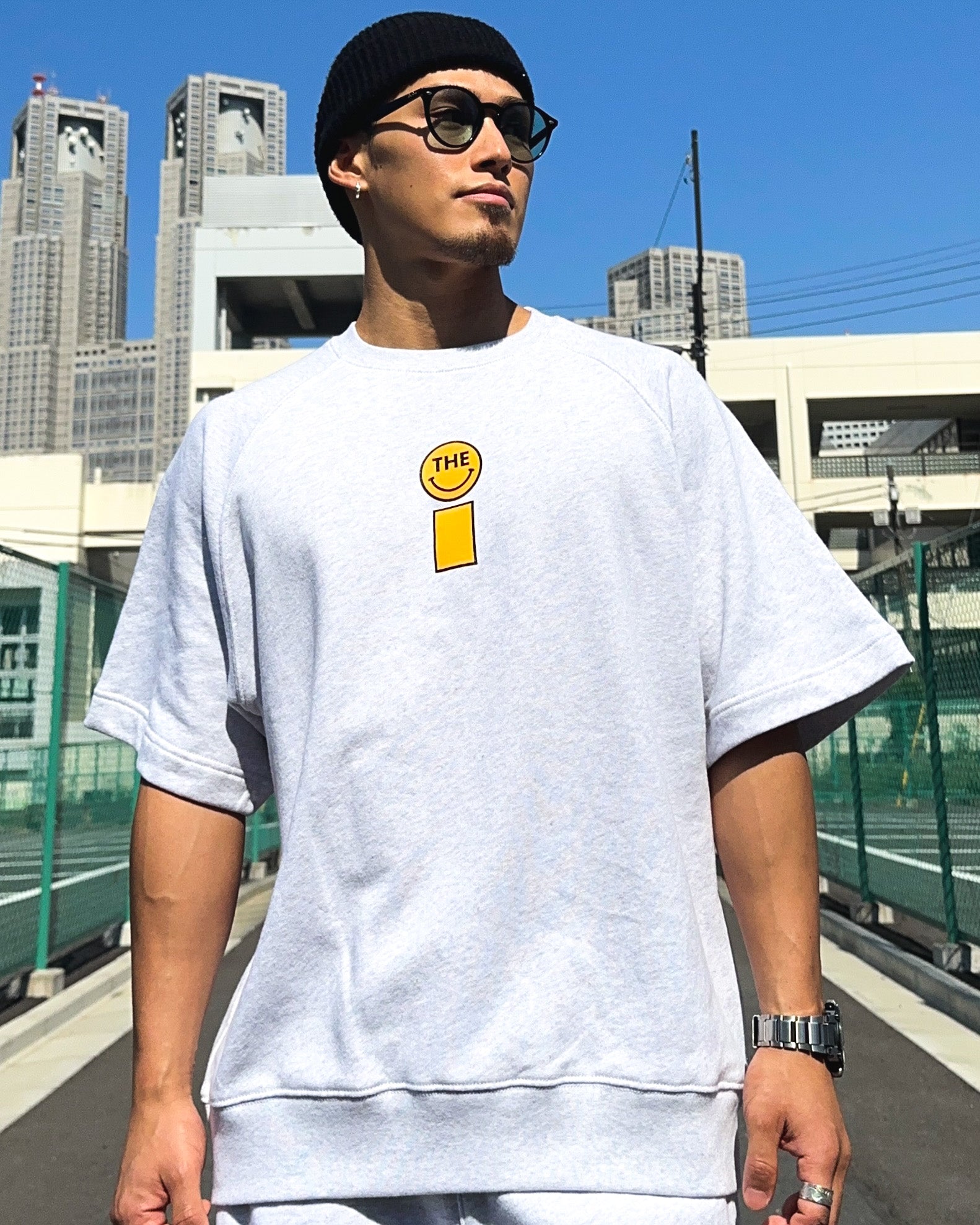 Smiley Relax Sweat Tee & Shorts Setup - Gray