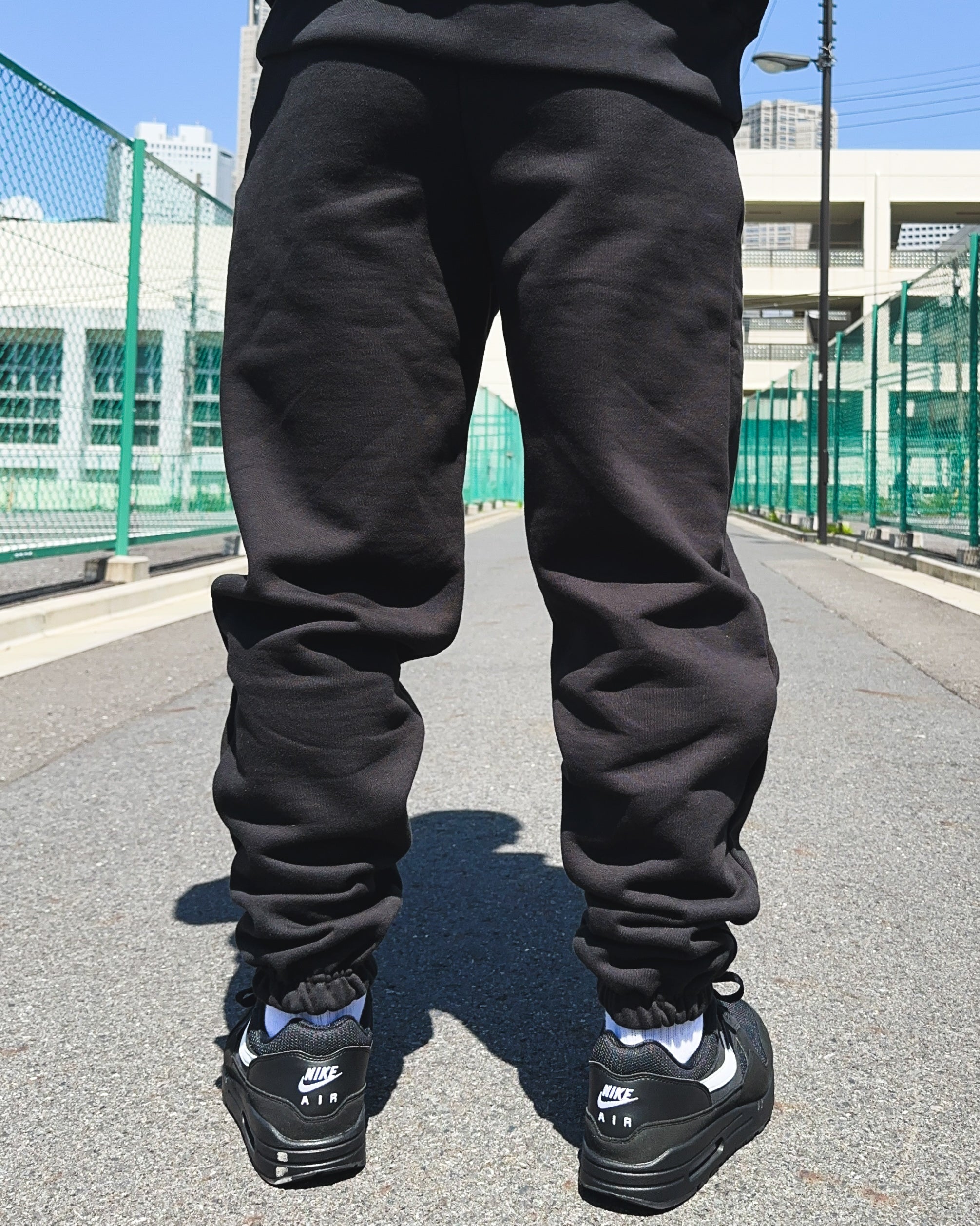 Basic One Point HW Sweat Pants - Black