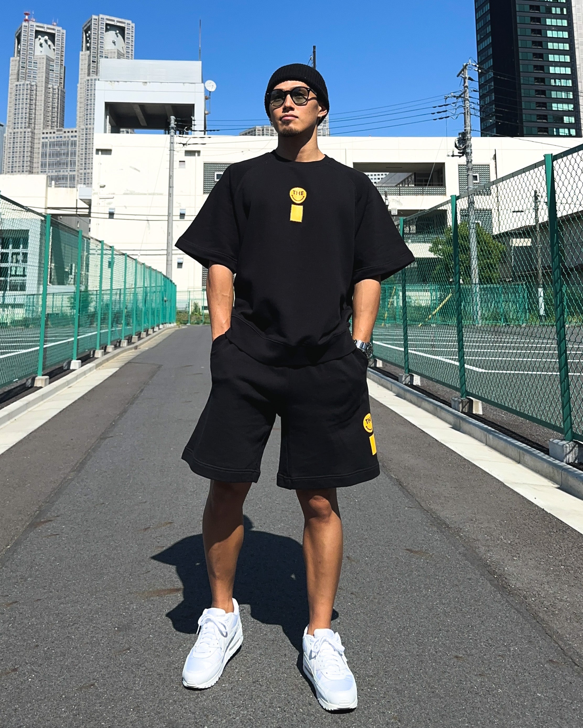 Smiley Relax Sweat Tee & Shorts Setup - Black