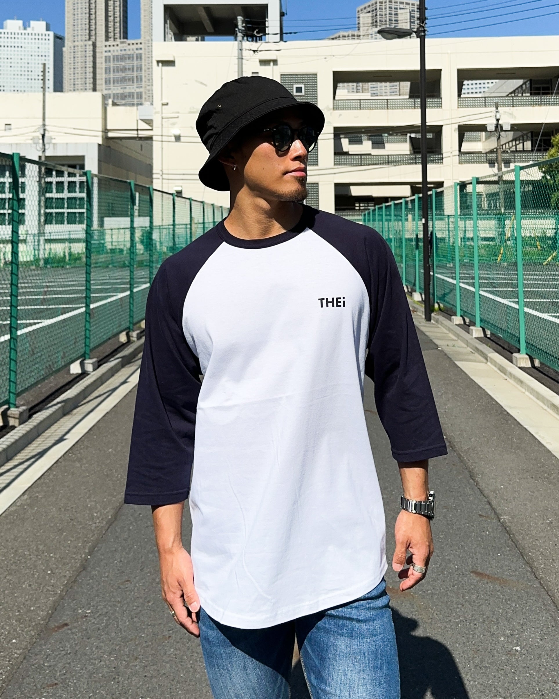 Basic One Point Raglan 3/4 Tee - White / Navy