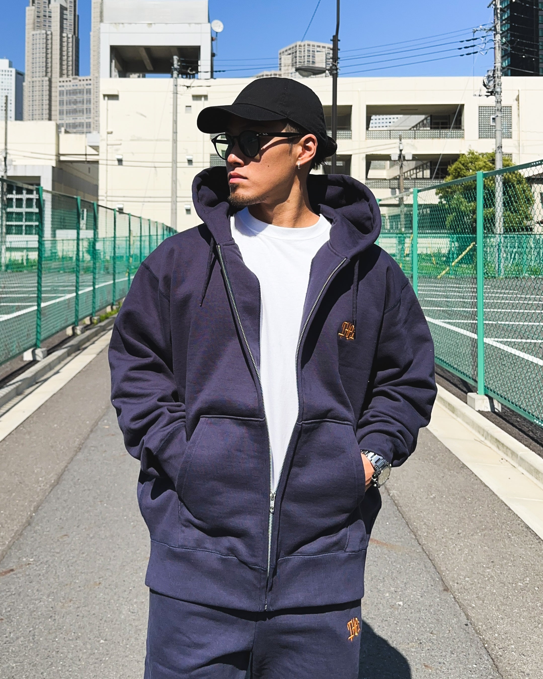 Arabic One Point HW Sweat Zip Hoodie - Navy