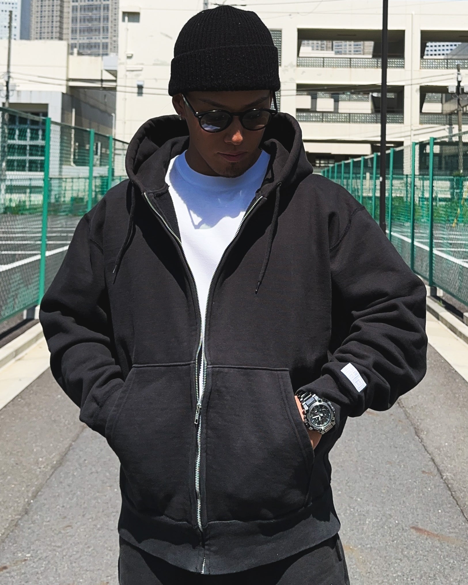 Box-Type2 One Point HW Sweat Zip Hoodie - Black