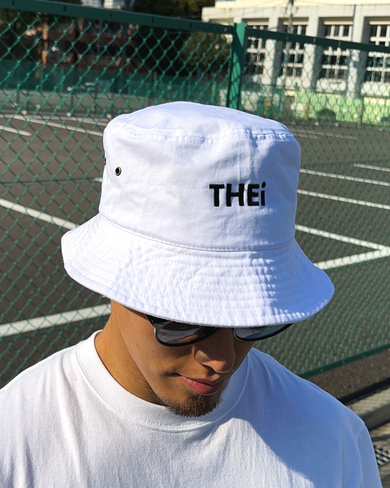 Basic One Point Bucket Hat - White