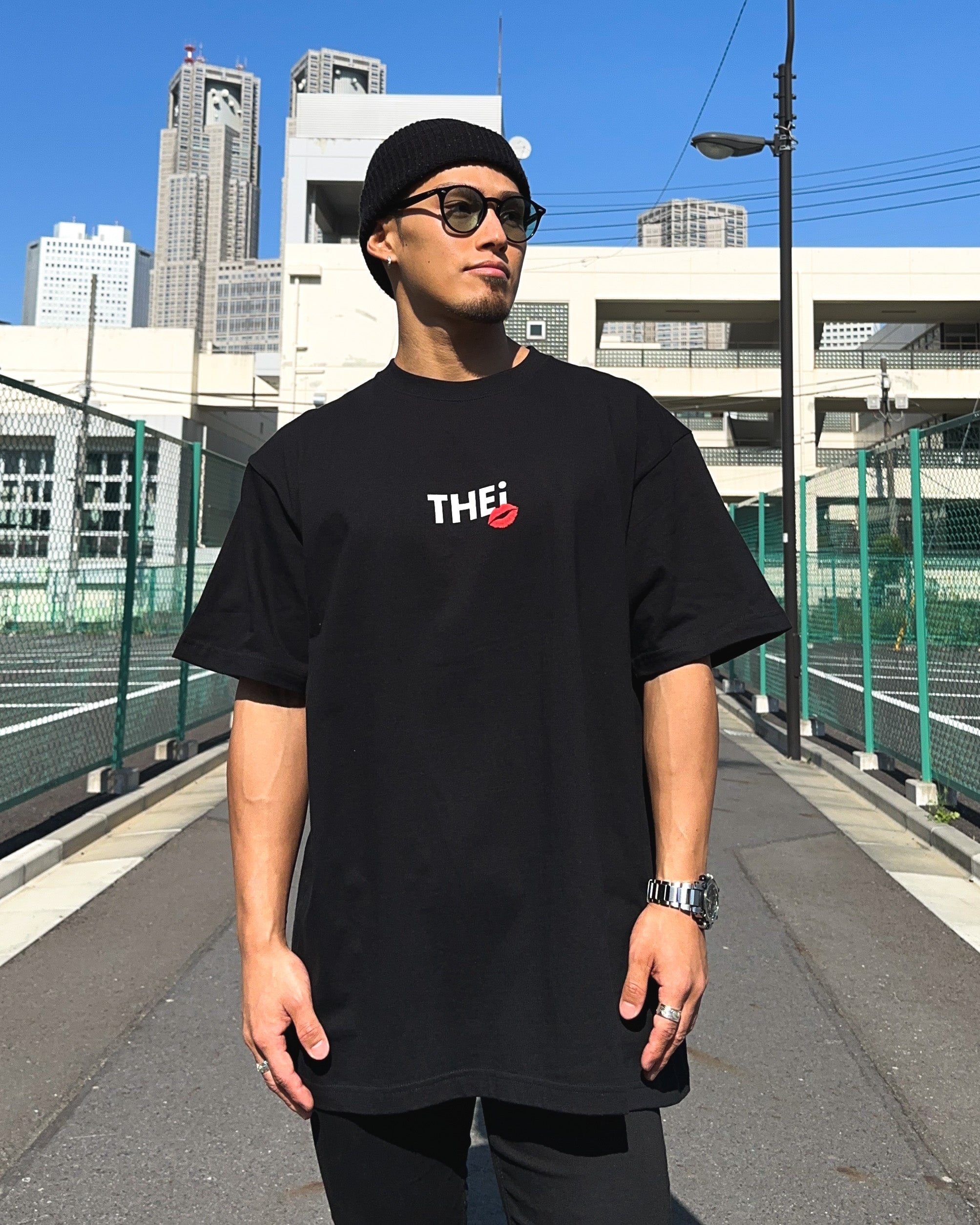 Kiss Tee - Black