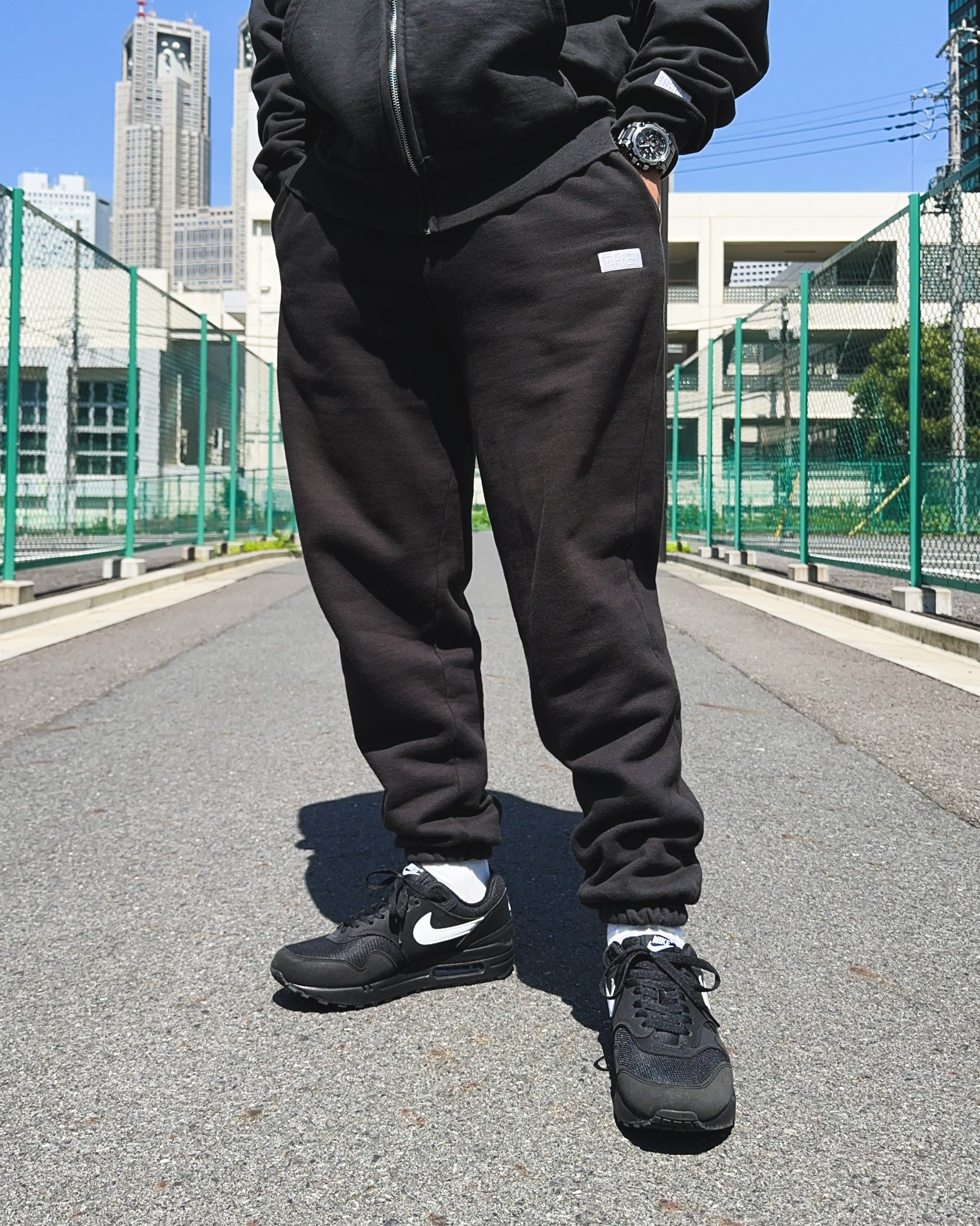 Box-Type2 One Point HW Sweat Pants - Black