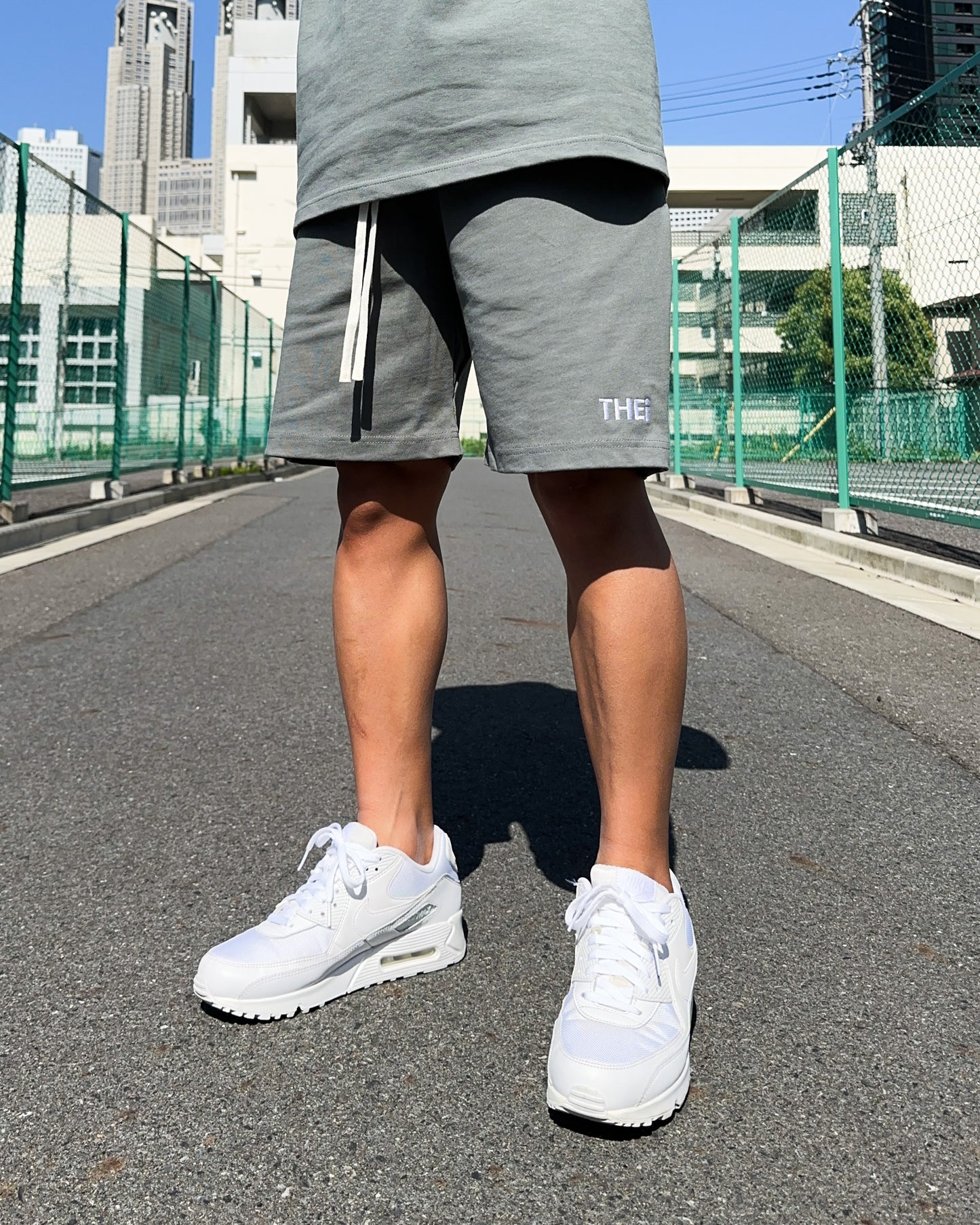 Basic One Point Magnum Weight Easy Shorts