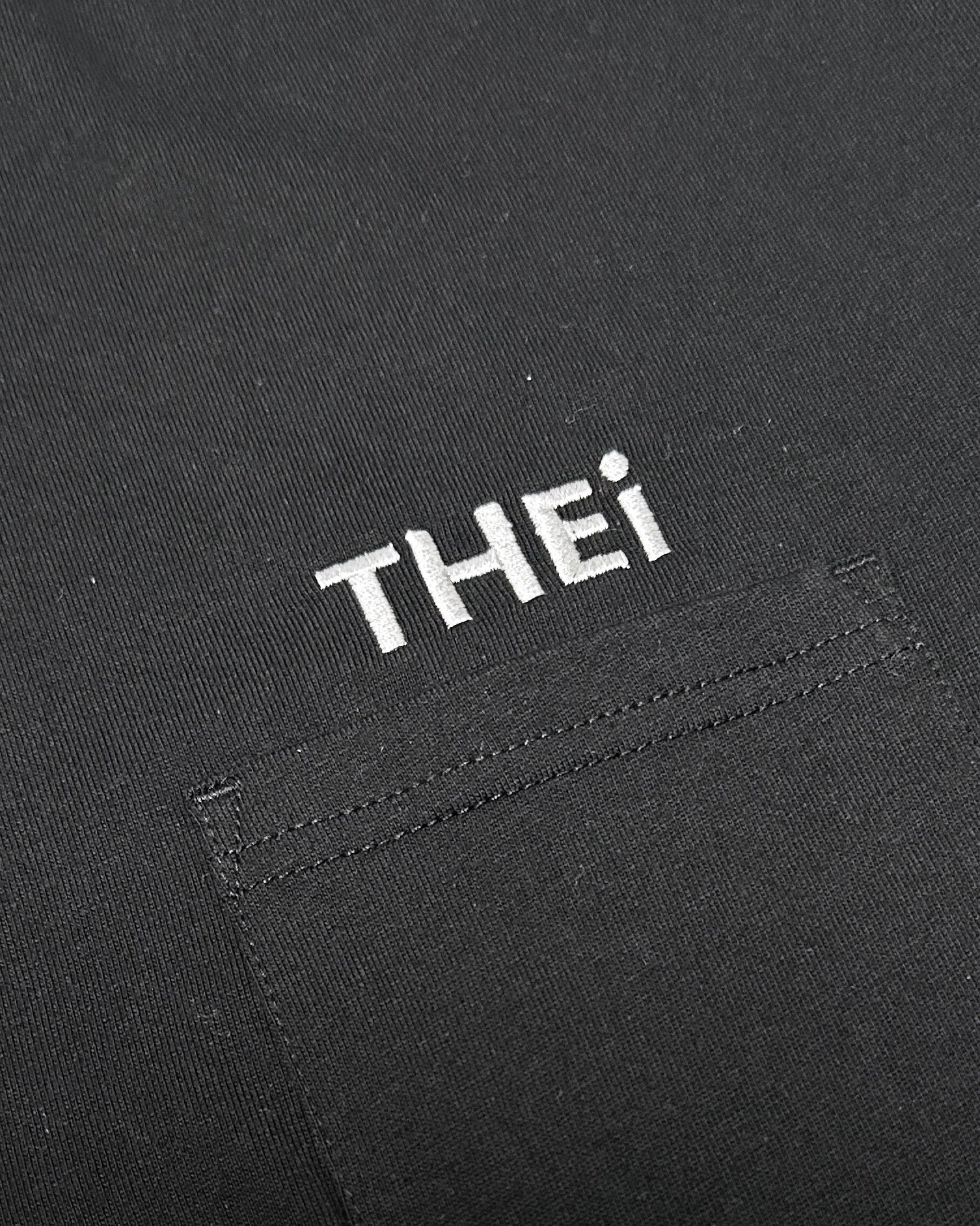 Basic One Point Big Pocket Tee - Black