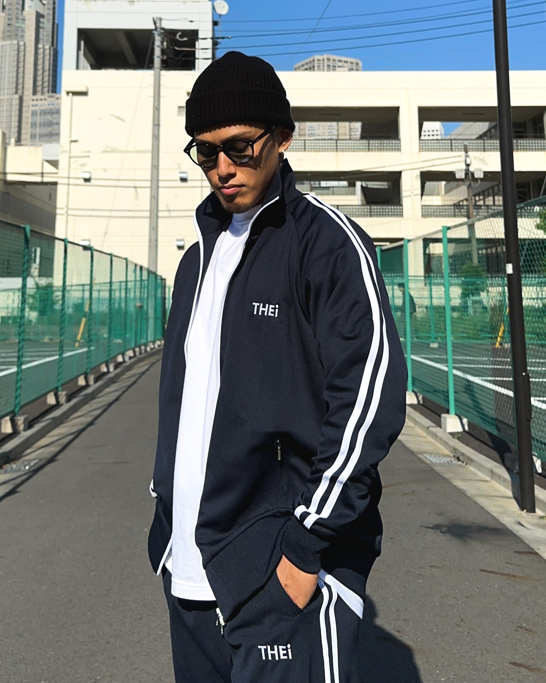 Basic One Point Track JKT - Navy / White