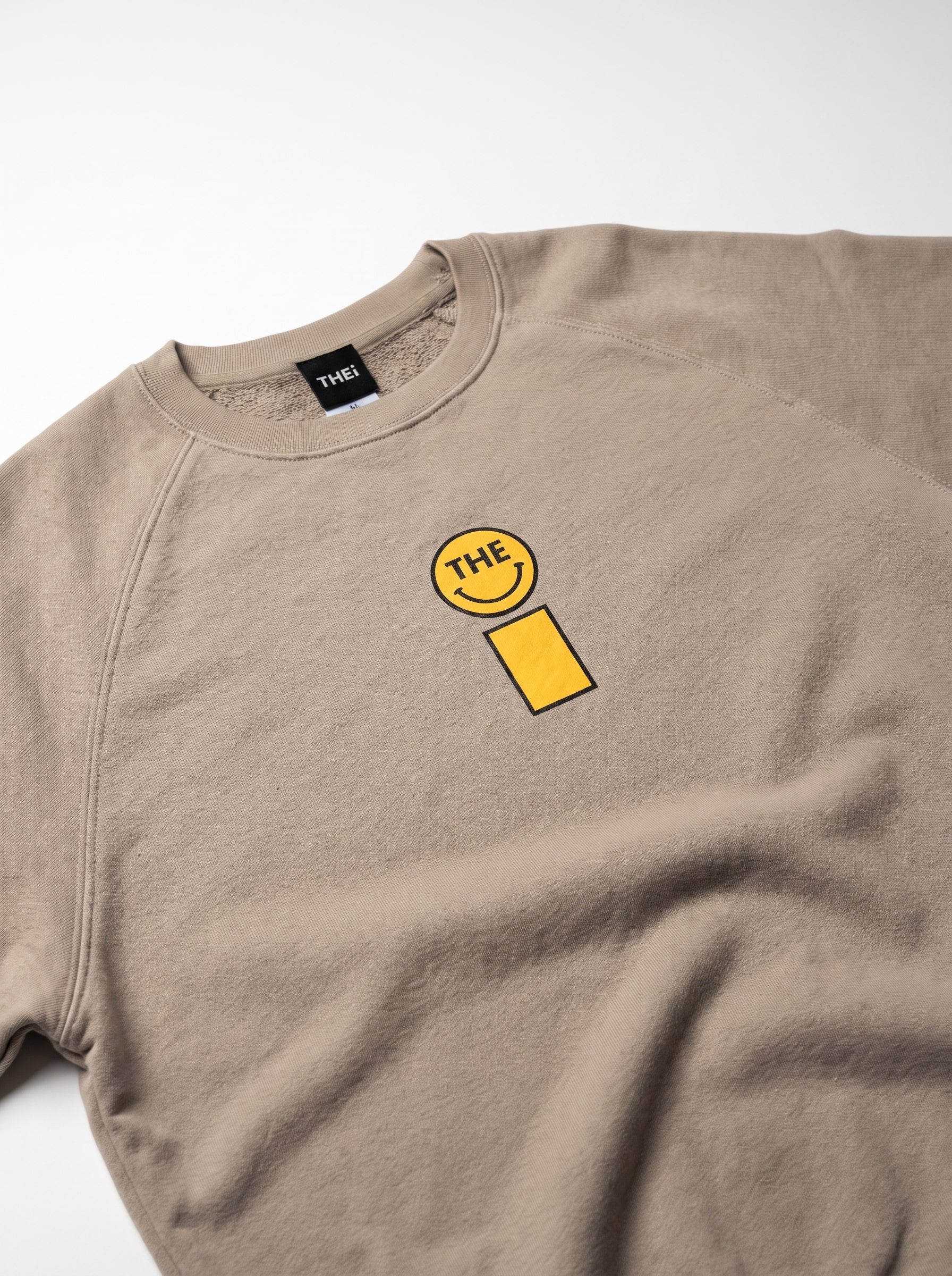 Smiley Relax Sweat Tee & Shorts Setup - Smokey Beige
