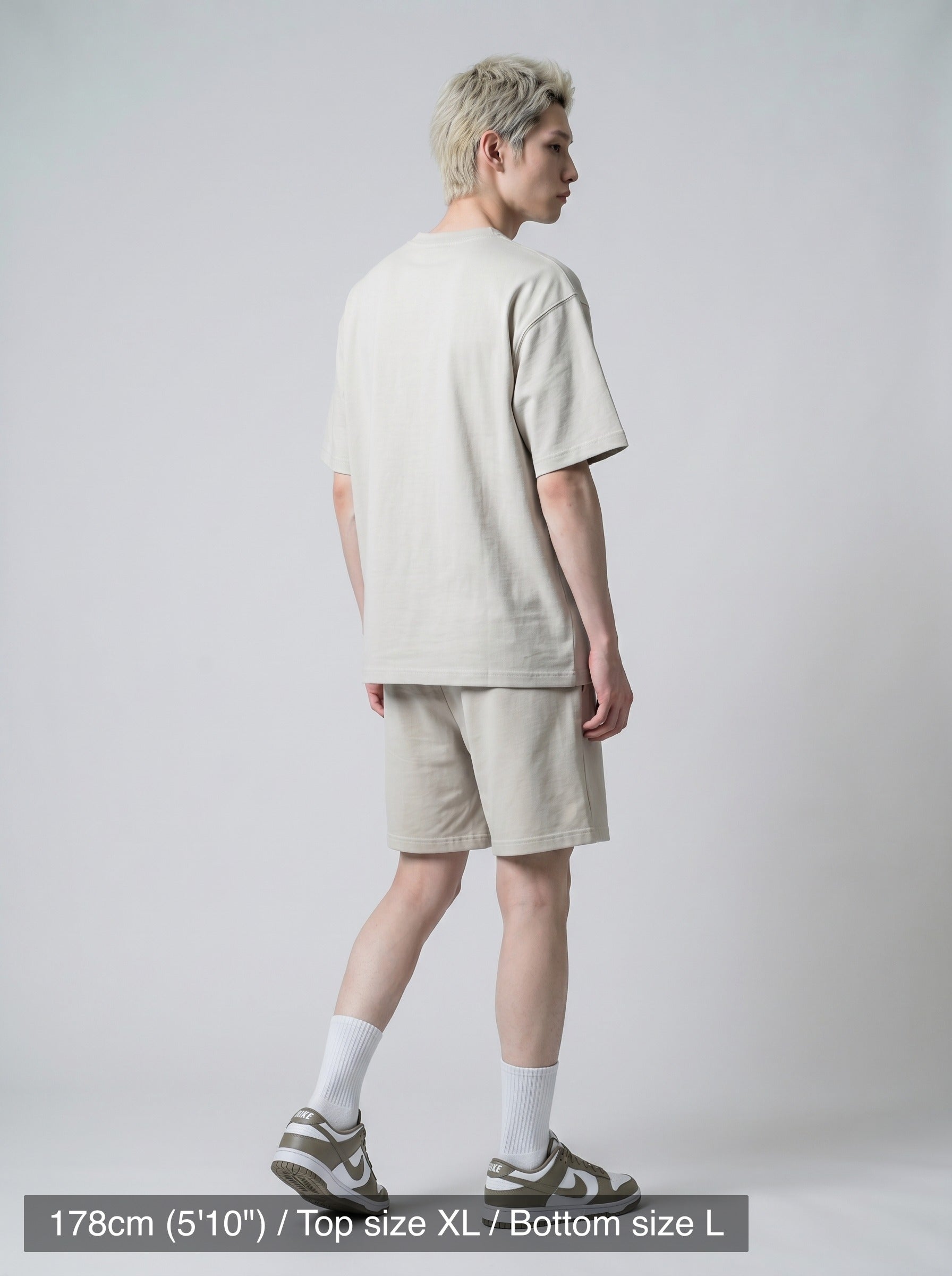model_PS-A-3_back-angle-pose-var4