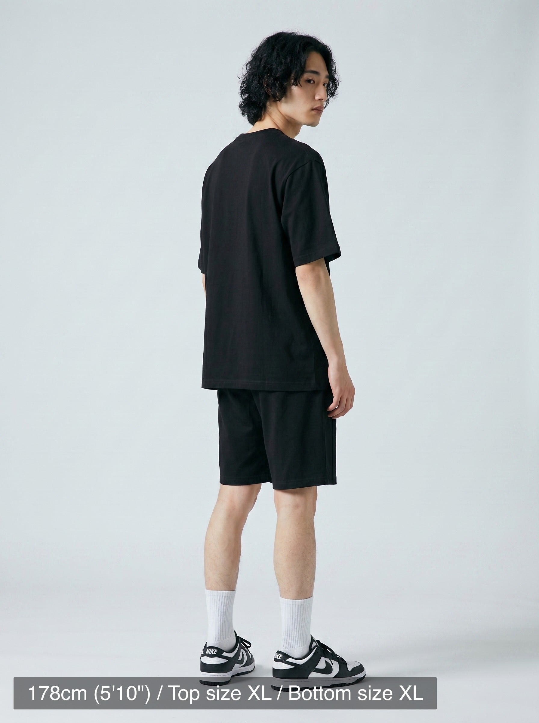 model_PS-A-4_back-angle-pose-var3