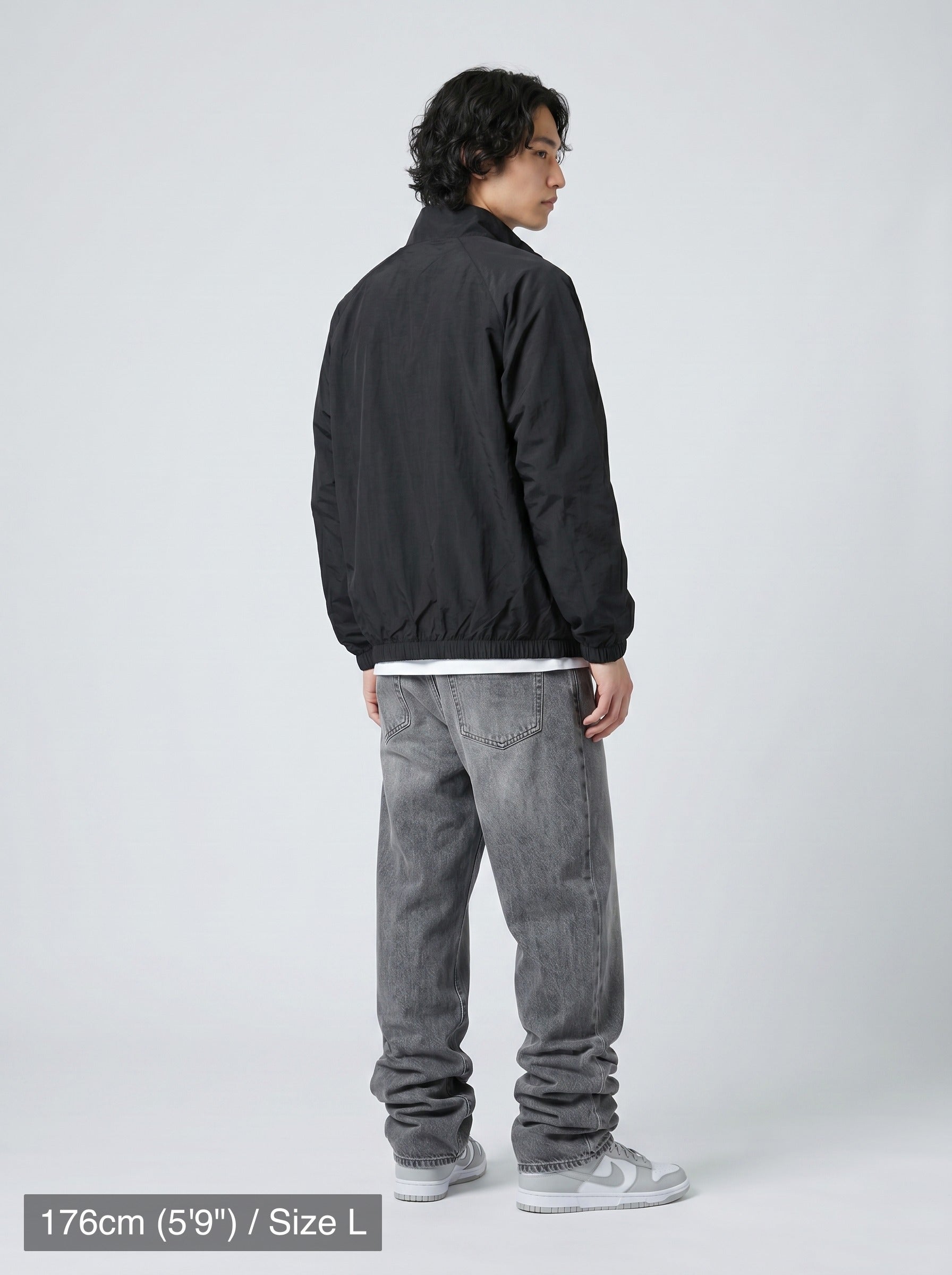 model_PS-A-4_back-angle-pose-var4